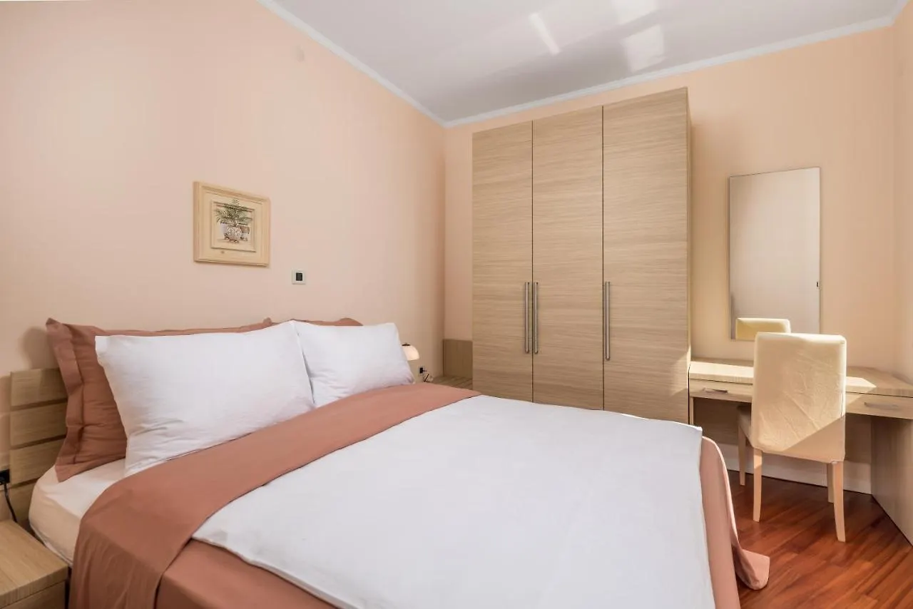 Villa Perla Apartments With Balcony Icici
