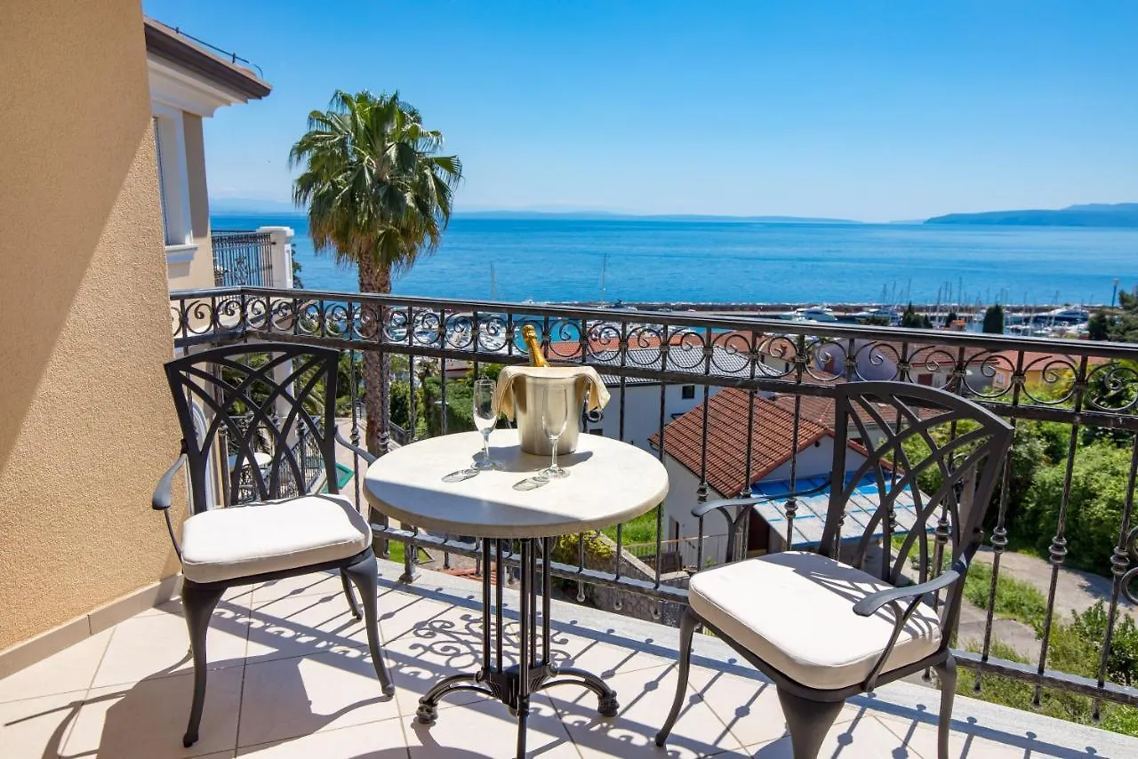 Villa Perla Apartments With Balcony Icici 0*,