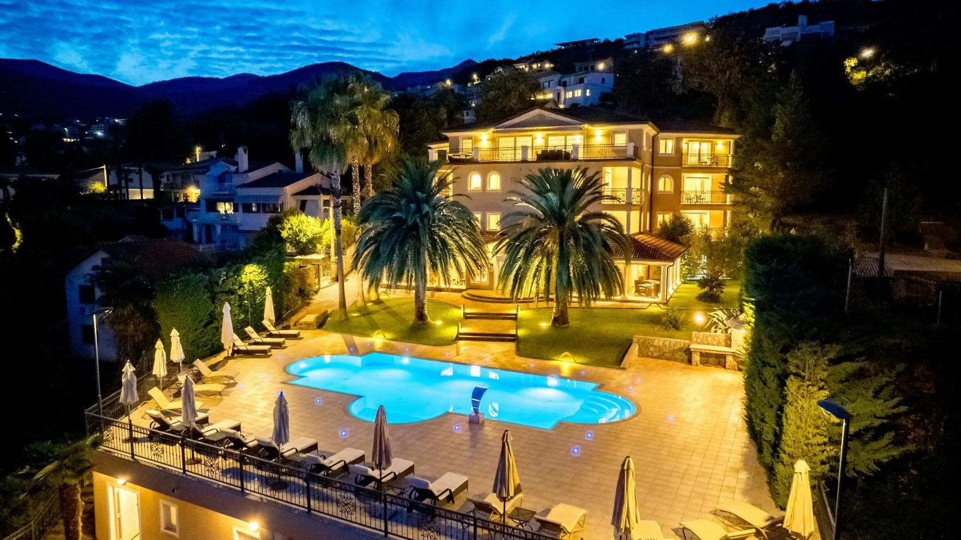 Villa Perla Apartments With Balcony Icici